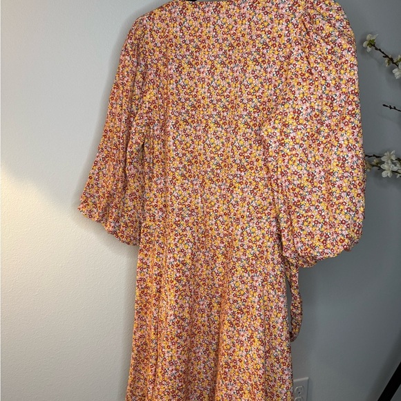 MINKPINK Floral Wrap Mini Dress | Balloon Sleeve S - Picture 3 of 6